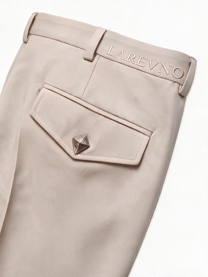 Larevno Cream Signature Hose