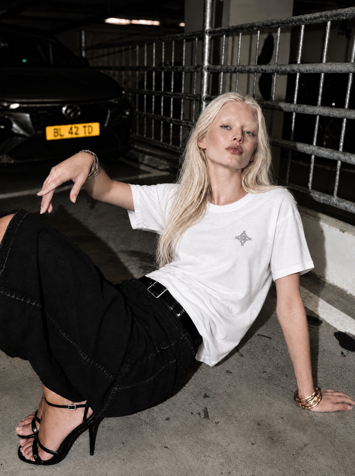 Larevno  Unisex Blanc T-Shirt
